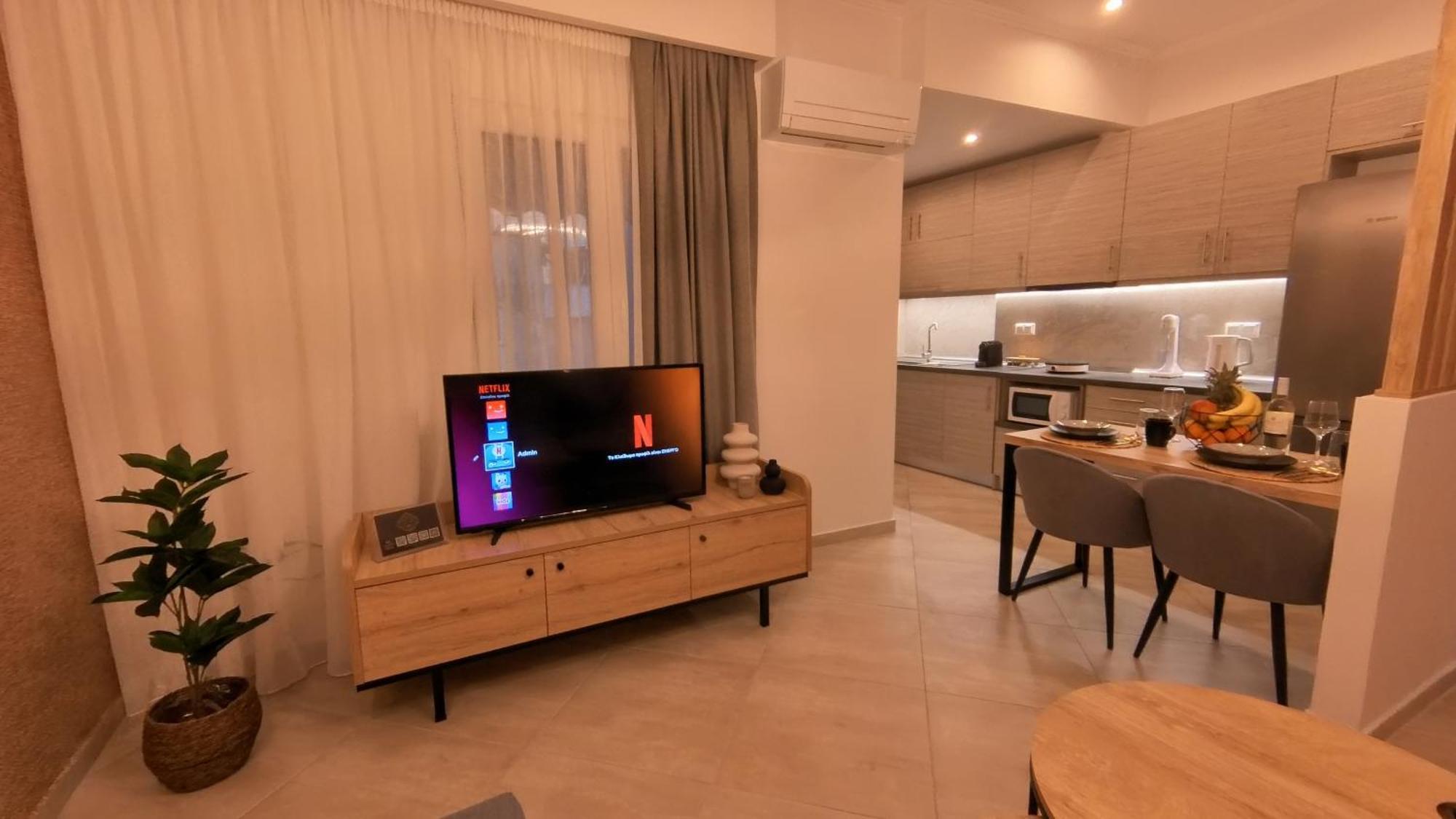 Mouson Luxury Suite With Free Private Parking Kavala Exterior photo
