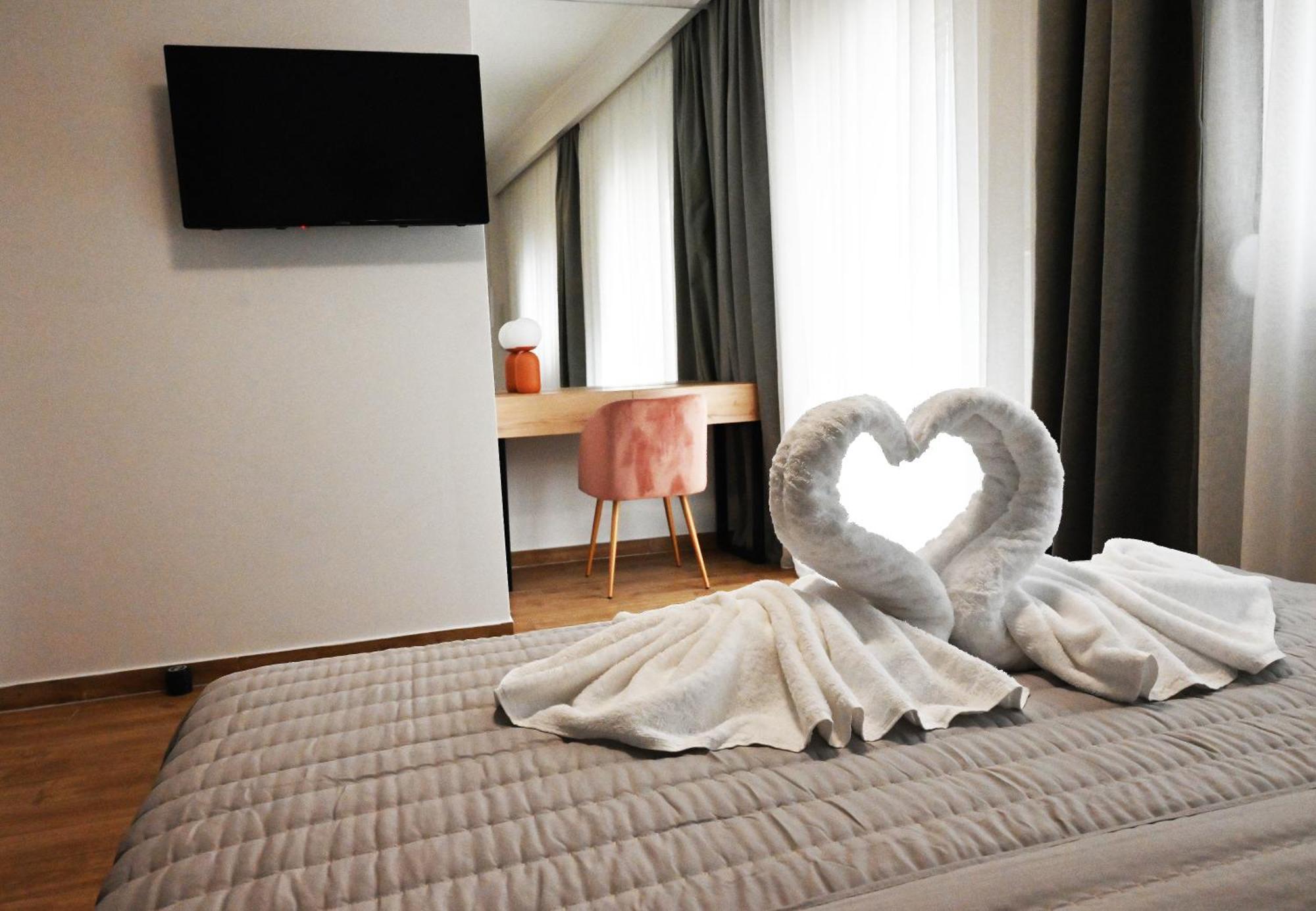 Mouson Luxury Suite With Free Private Parking Kavala Exterior photo